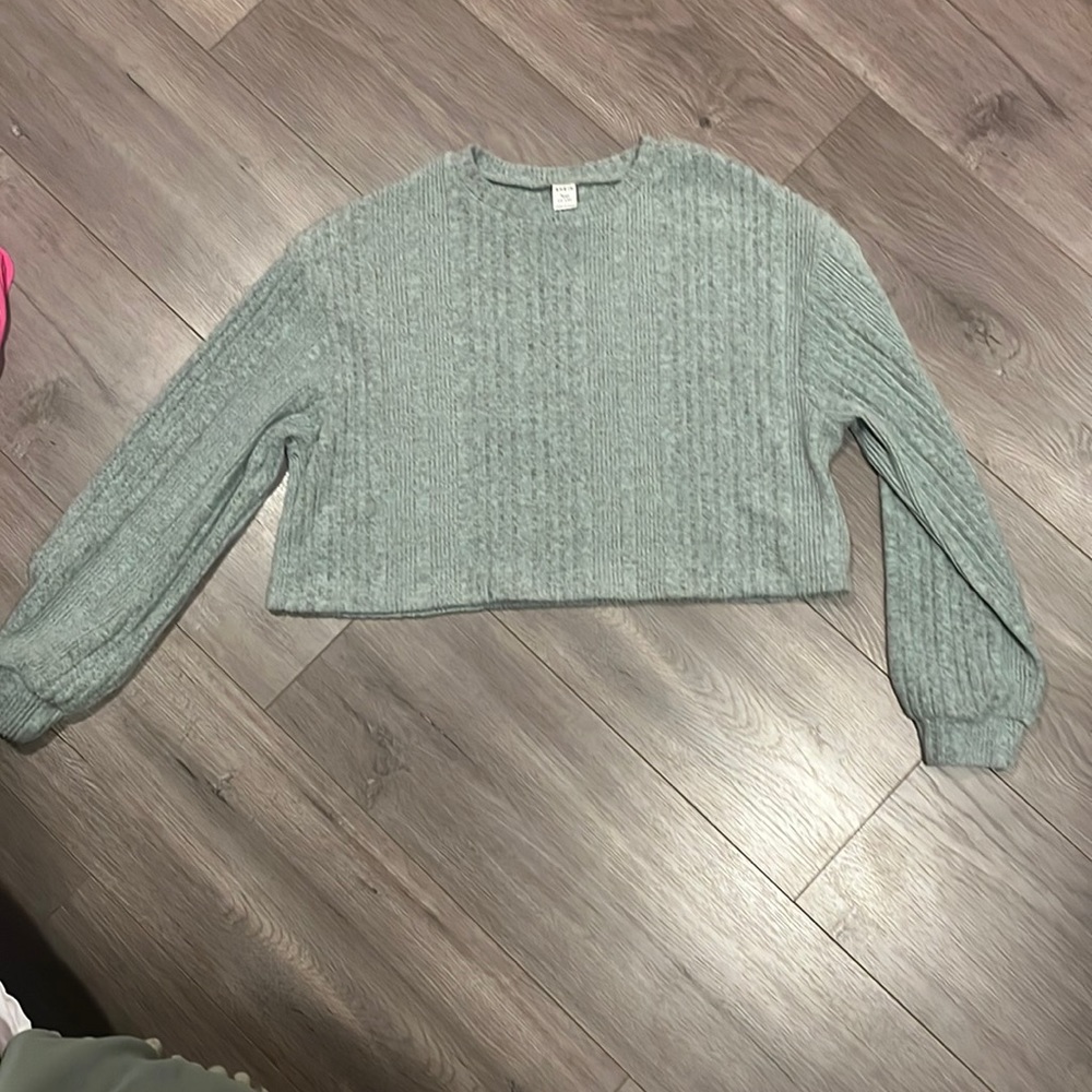 SWEATER